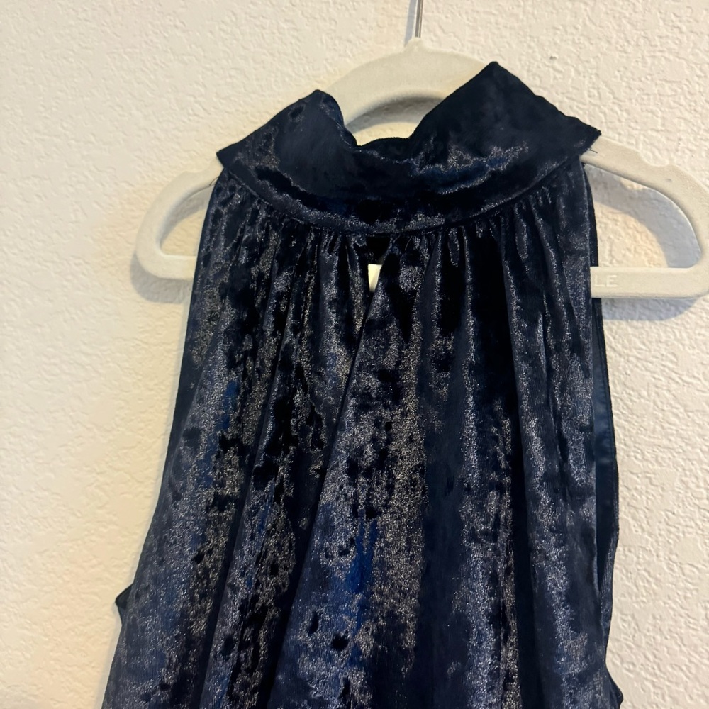 CENTRAL PARK WEST REVOLVE Ocean Drive Velvet Keyhole Bodysuit Midnight N… - Picture 14 of 14